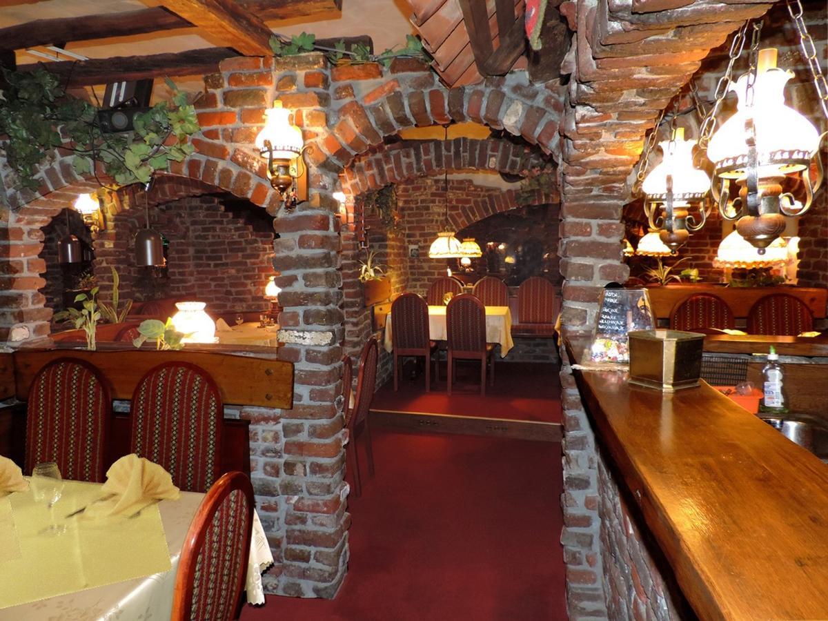 Hotel Restaurant Cristal Wintzenheim Kültér fotó